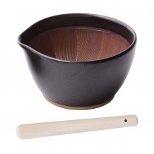 Γουδί SURIBACHI MOTOSHIGE 15 5x14 5xΥ8 5cm με γουδοχέρι SURIKOGI 24cm μαύρο made in Japan c432730 Γουδί SURIBACHI MOTOSHIGE 15 5x14 5xΥ8 5cm με γουδοχέρι SURIKOGI 24cm μαύρο made in Japan c432730