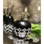 FRUIT BLACK 2 DECO ΜΗΛΟ POLYRESIN ΜΑΥΡΟ ΛΕΥΚΟ D12xH13 2cm c445319