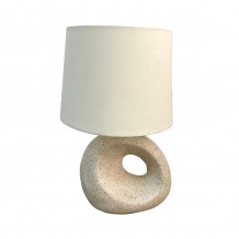 SHADE ON B ΦΩΤΙΣΤΙΚΟ ΕΠΙΤΡΑΠΕΖΙΟ 22x22x35 5cm POLYRESIN ΜΠΕΖ ΥΦΑΣΜΑ ΛΕΥΚΟ c503533