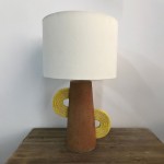 HATCUS ΦΩΤΙΣΤΙΚΟ ΕΠΙΤΡΑΠΕΖΙΟ 30 7x30 7x52 5cm POLYRESIN ΜΠΕΖ ΥΦΑΣΜΑ ΛΕΥΚΟ c540469