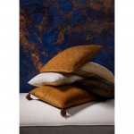 SUNDIAL B ΔΙΑΚΟΣΜΗΤΙΚΟ ΜΑΞΙΛΑΡΙ 50x50cm ΒΑΜΒΑΚΙ CARAMEL ΒΕΛΟΥΔΟ c540532